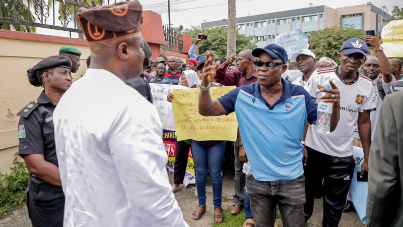 Lagos Assembly Intervenes in Model College Fee Hike…As parents protest